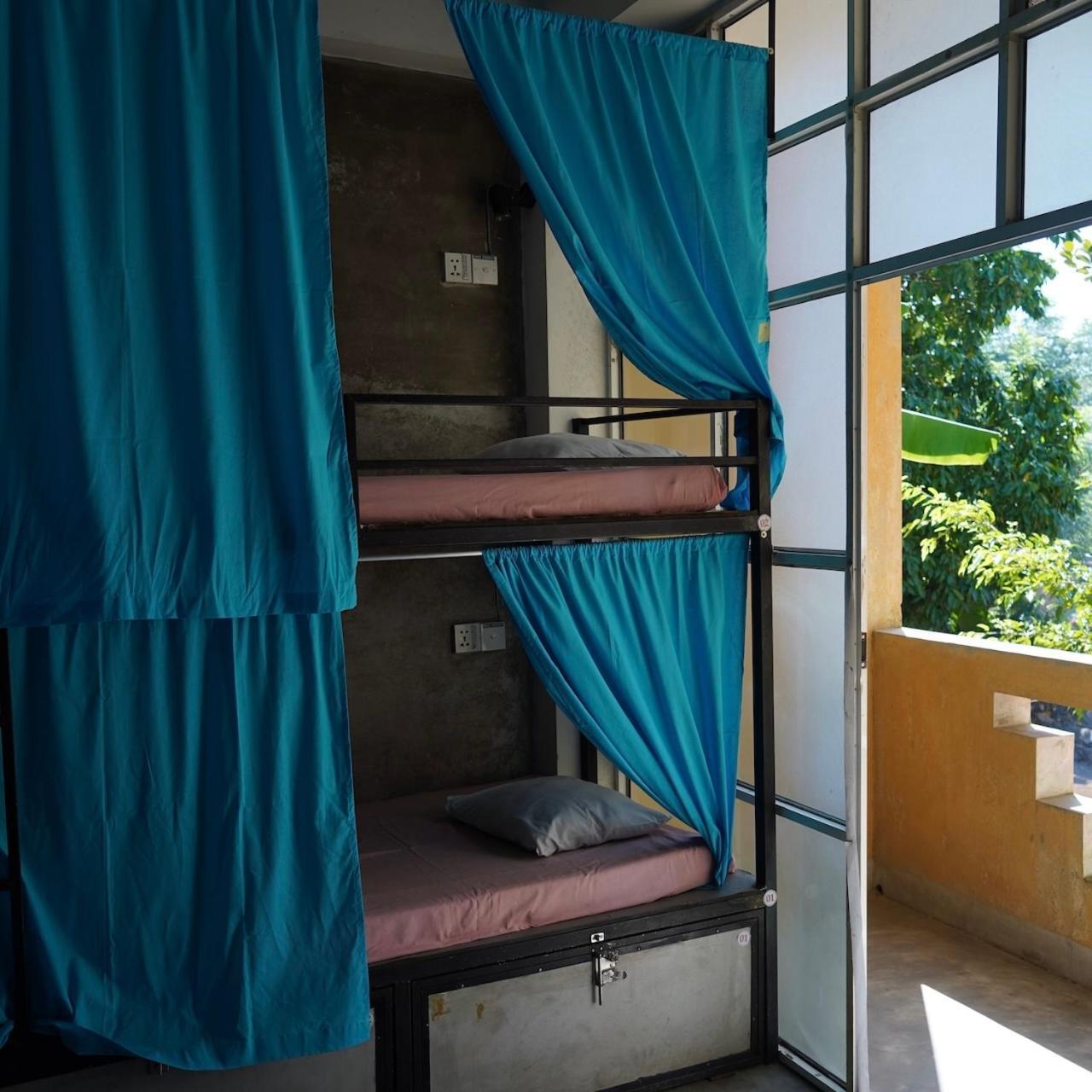 Cycling Hostel Sri Lanka Unawatuna Buitenkant foto