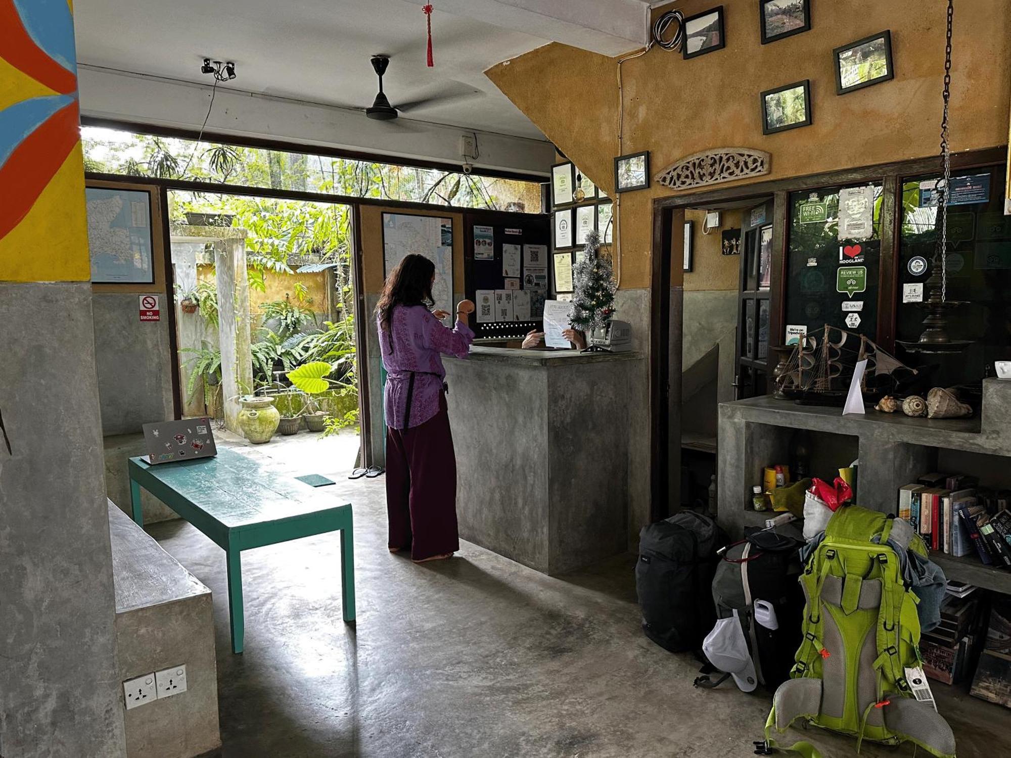 Cycling Hostel Sri Lanka Unawatuna Buitenkant foto